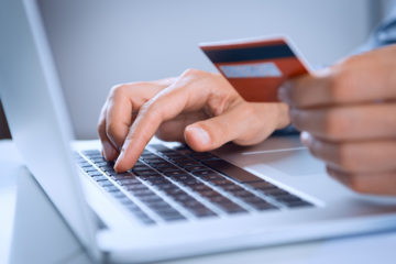 eCommerce Keeps Growing despite retail slowdown