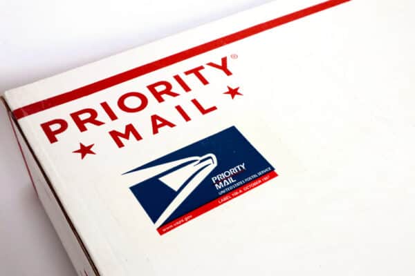 us mail package forwarding service